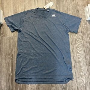 BNWT Adidas Mens T- Large